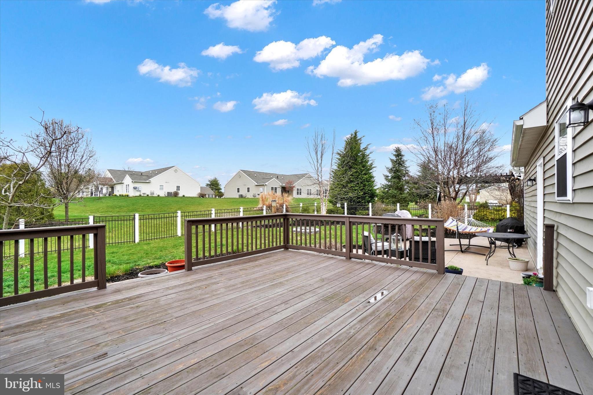 718 ARBOR ROSE AVENUE