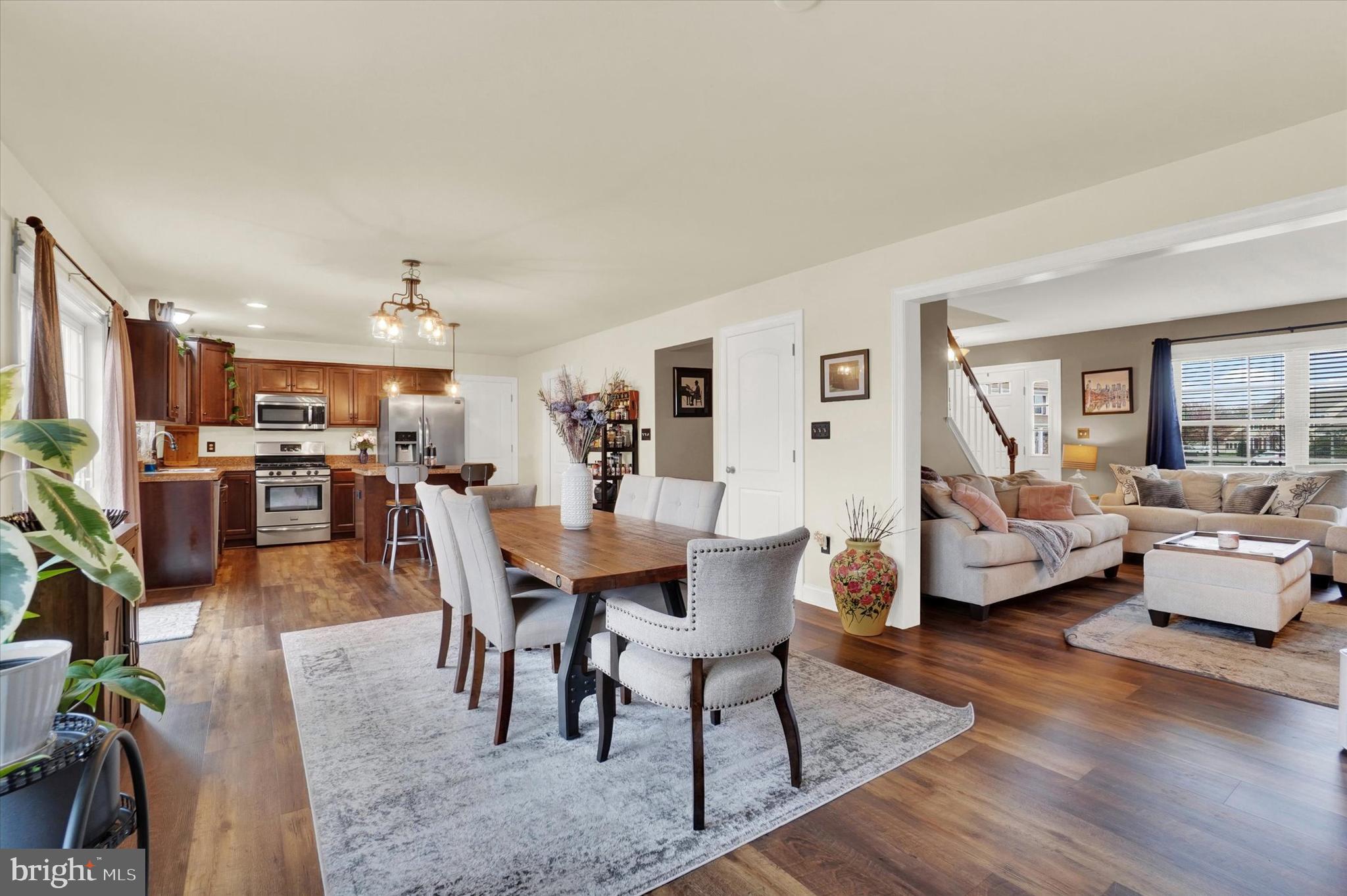 718 ARBOR ROSE AVENUE