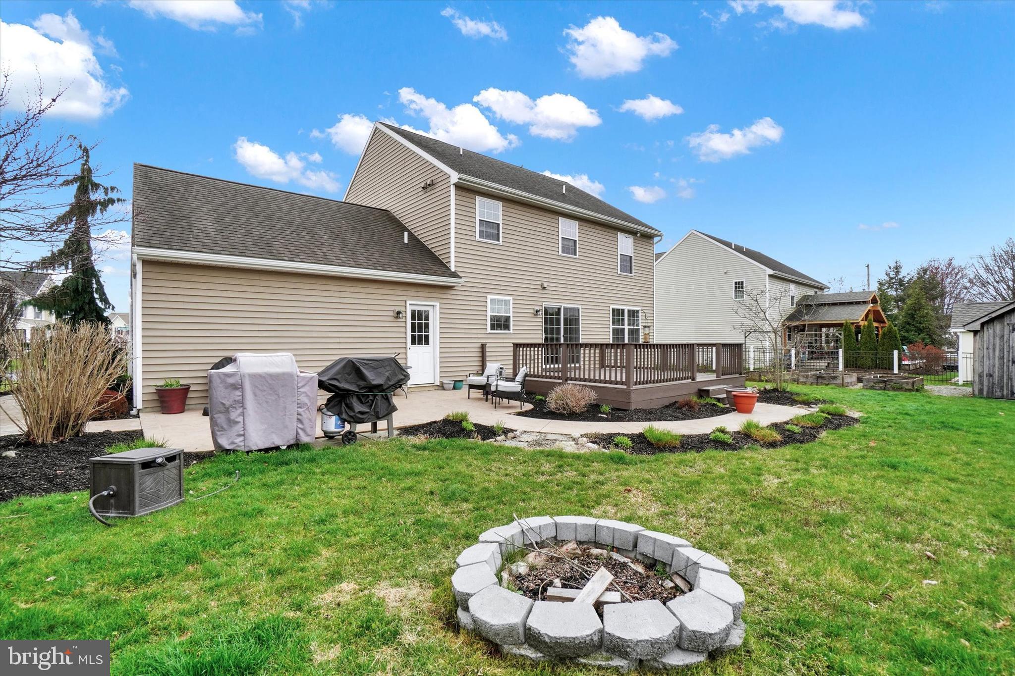 718 ARBOR ROSE AVENUE