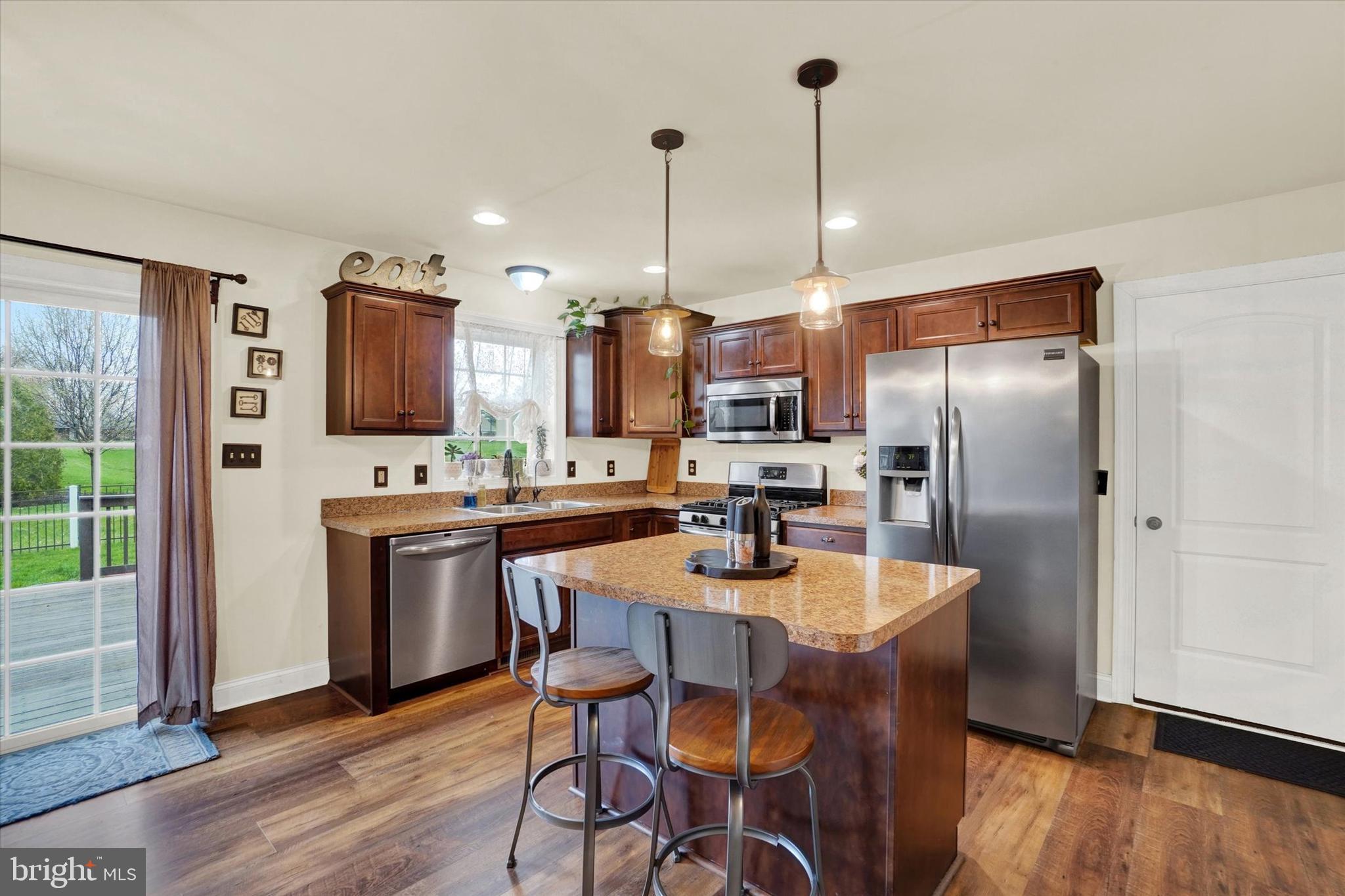 718 ARBOR ROSE AVENUE