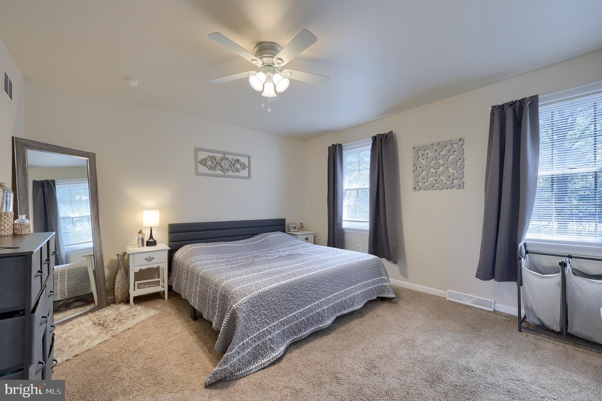 335 COBBLESTONE LANE