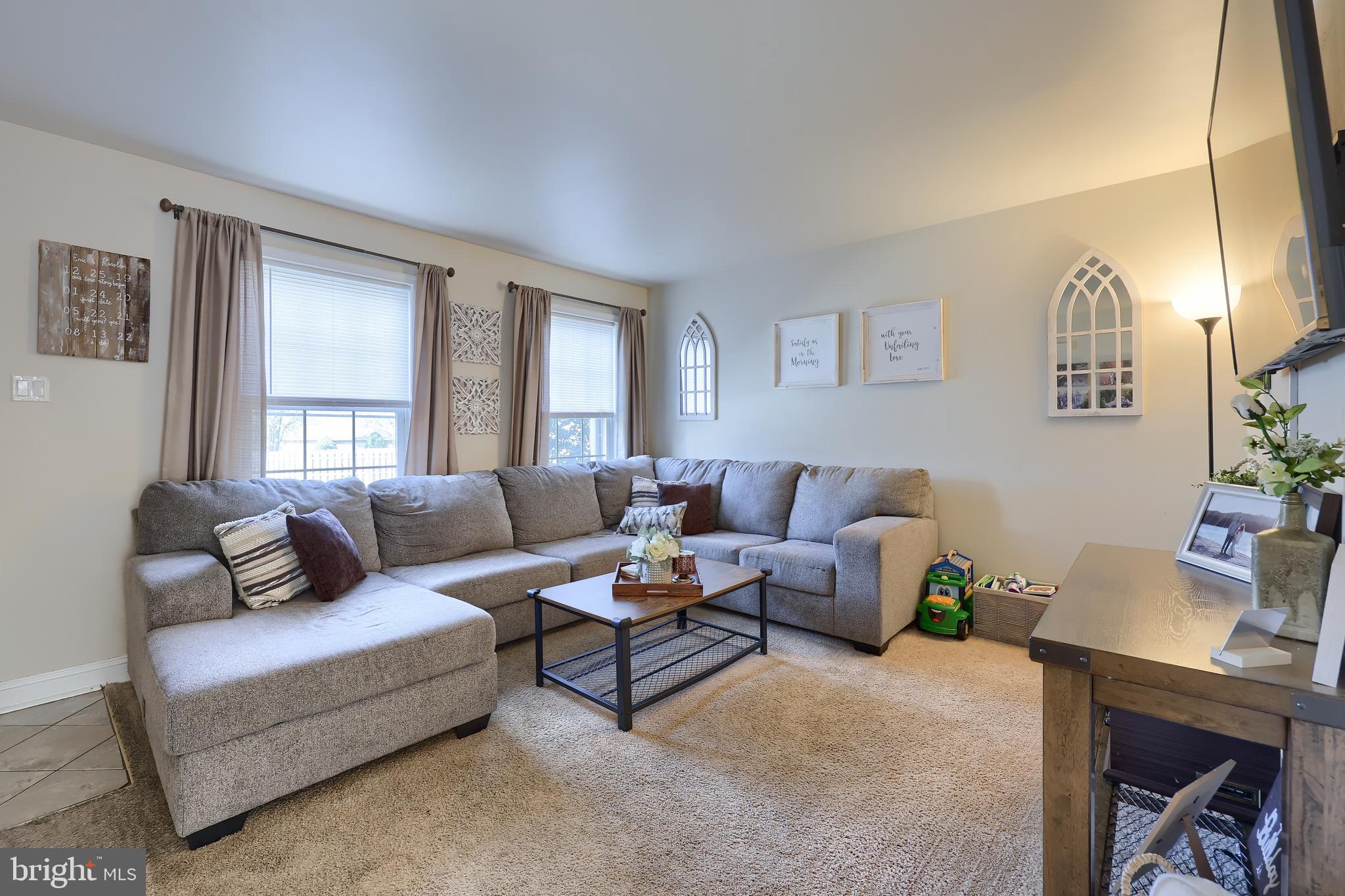 335 COBBLESTONE LANE