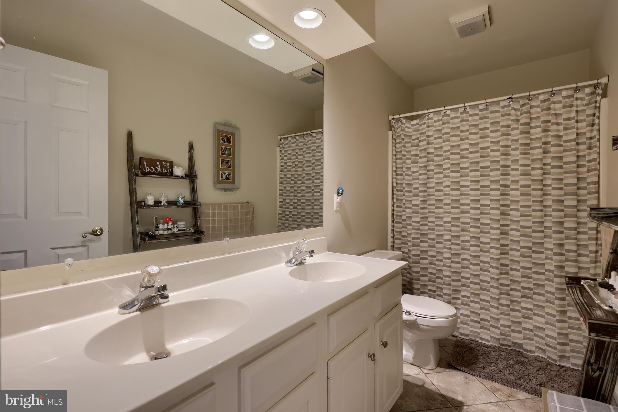 335 COBBLESTONE LANE