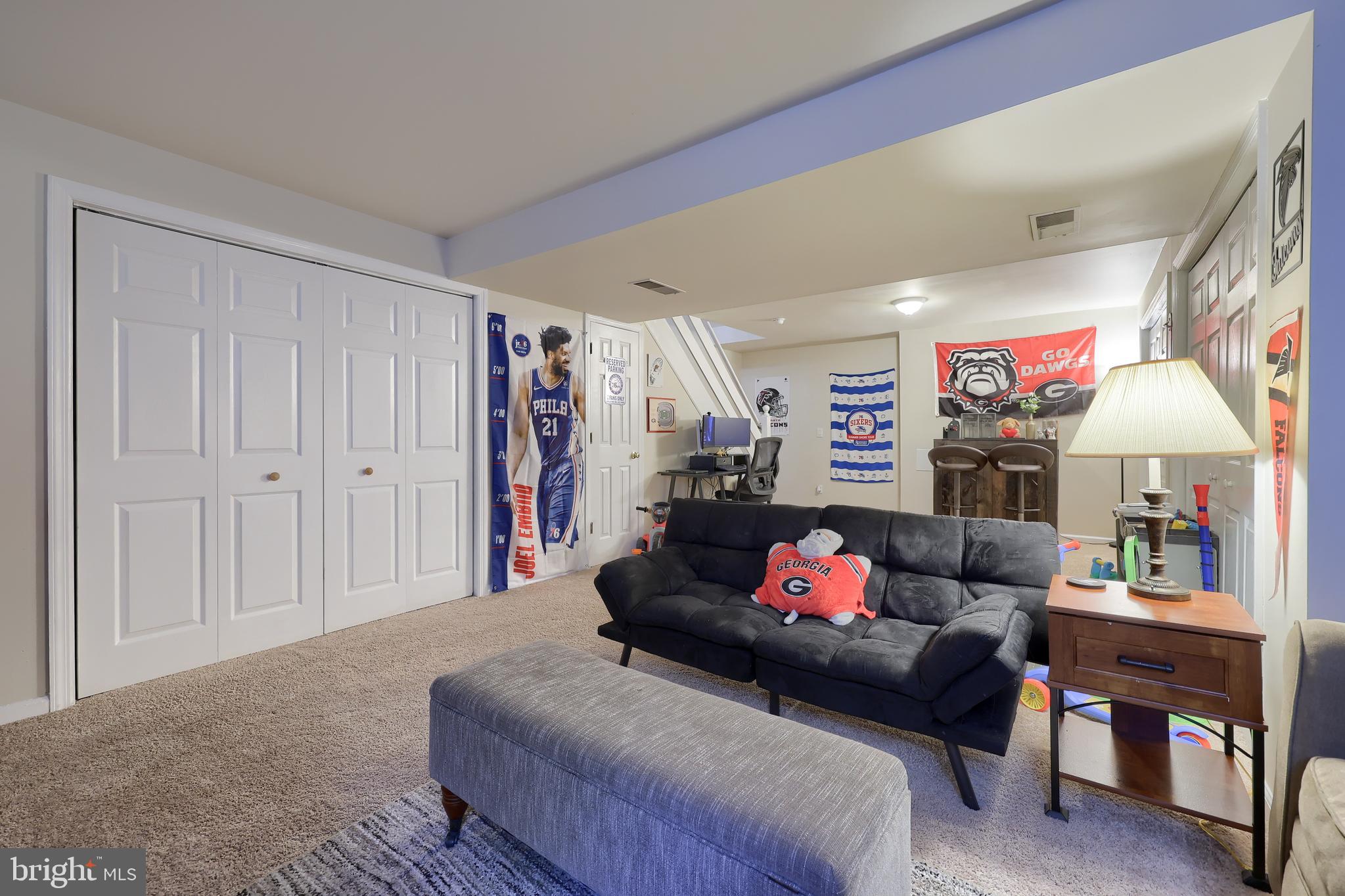 335 COBBLESTONE LANE