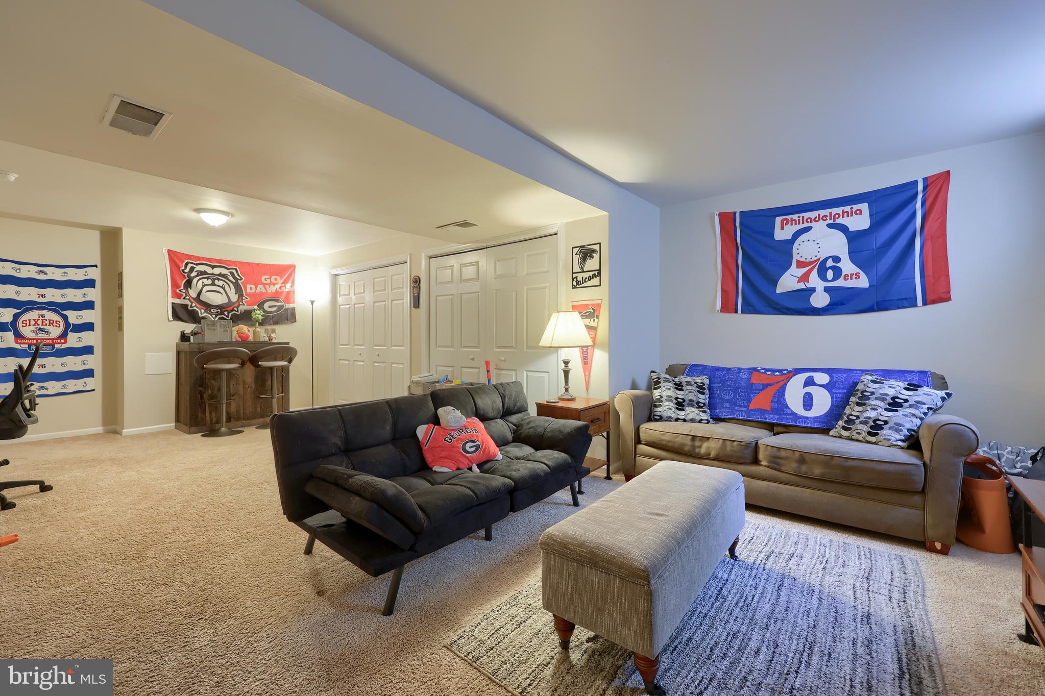 335 COBBLESTONE LANE