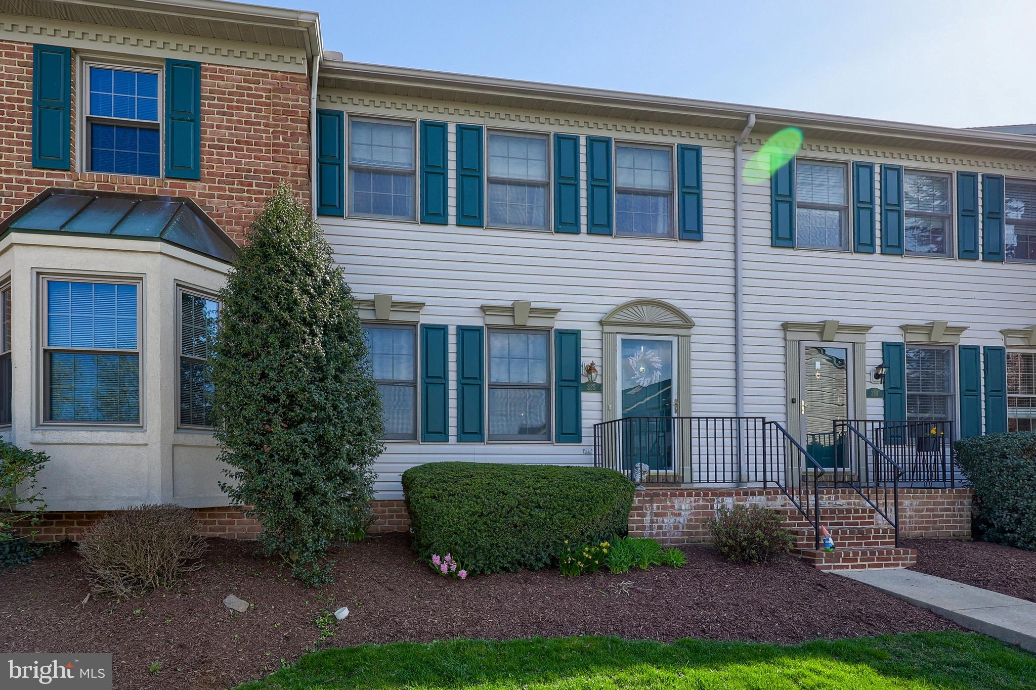 335 COBBLESTONE LANE