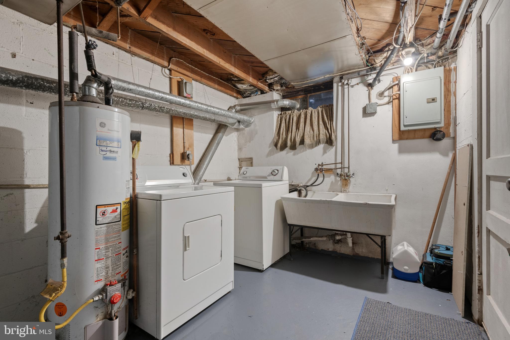 719 E MADISON STREET