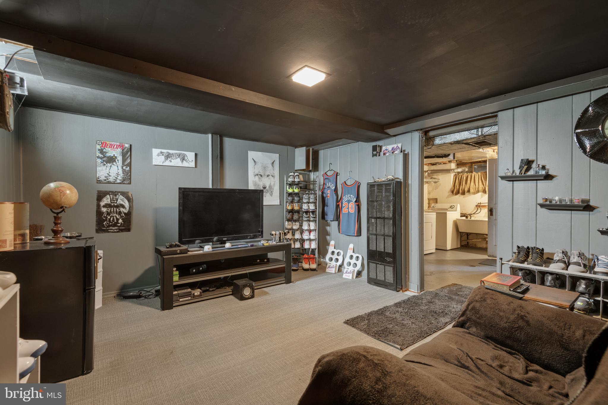 719 E MADISON STREET