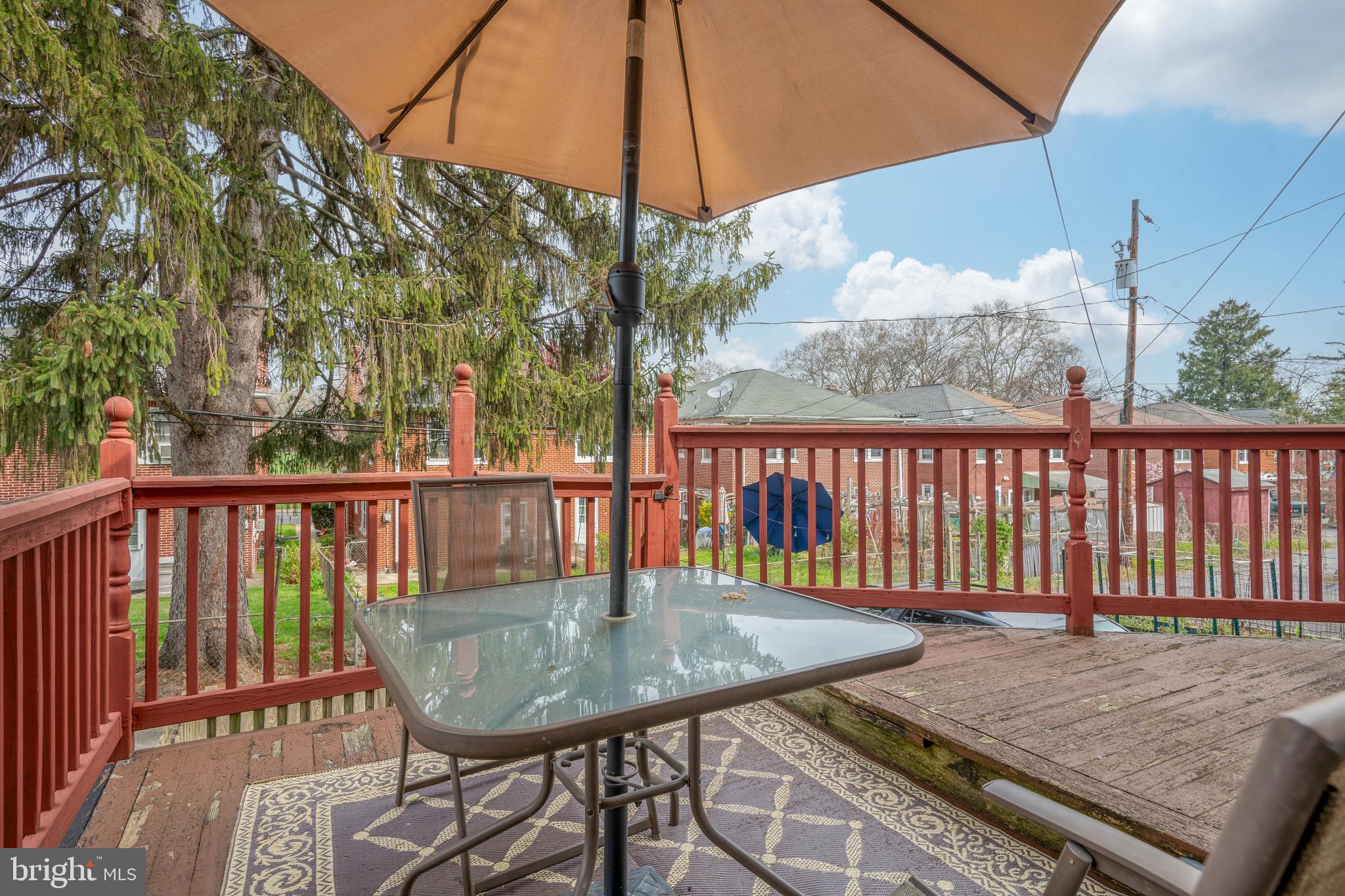 719 E MADISON STREET