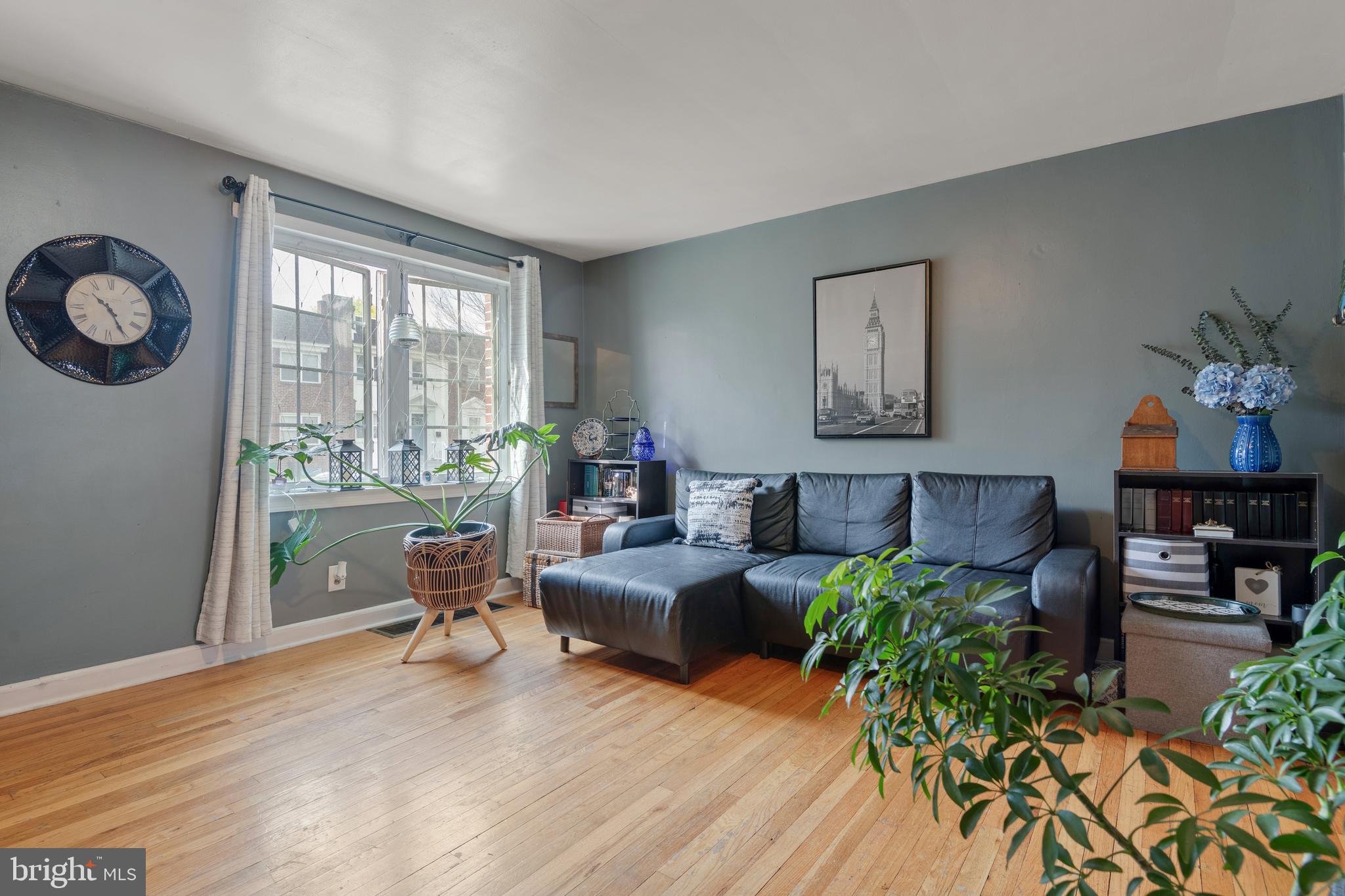 719 E MADISON STREET