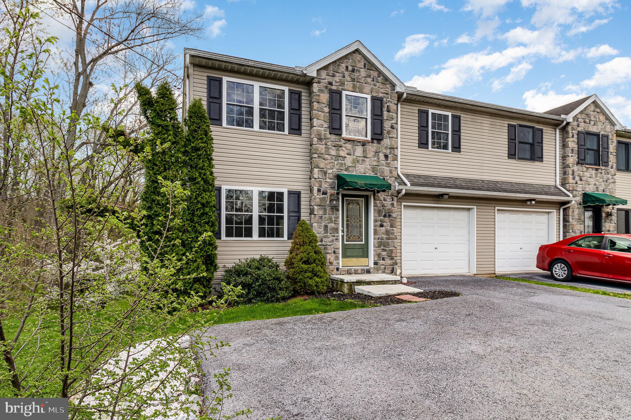 1070 W BAINBRIDGE STREET