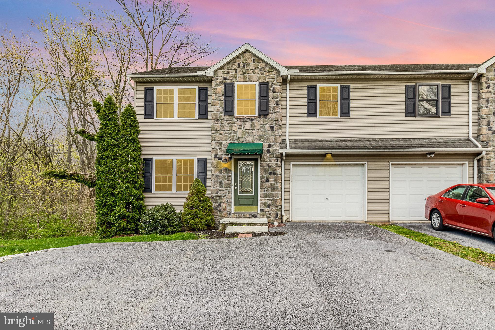 1070 W BAINBRIDGE STREET