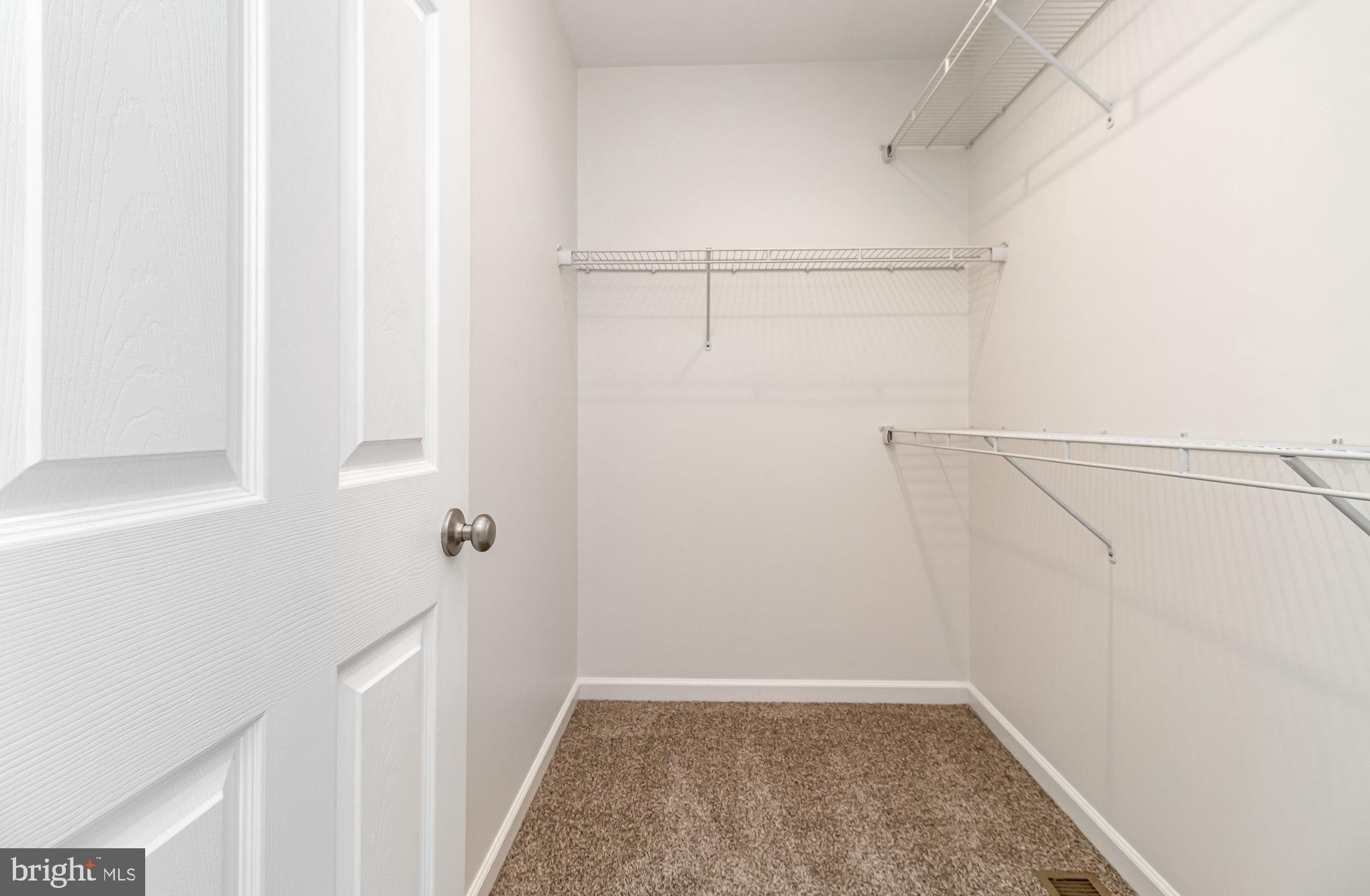 1070 W BAINBRIDGE STREET