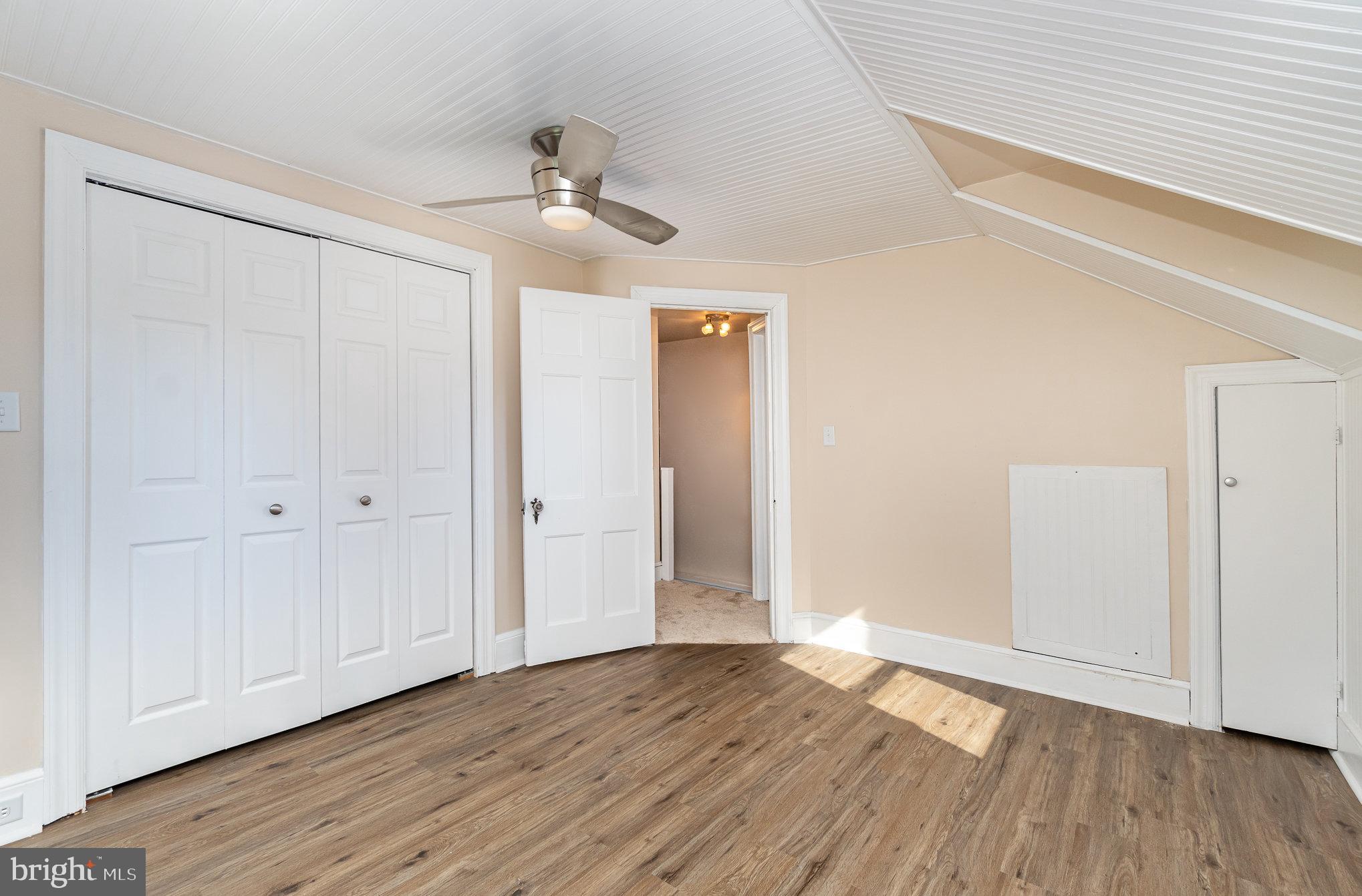 1433 GLEN MOORE CIRCLE