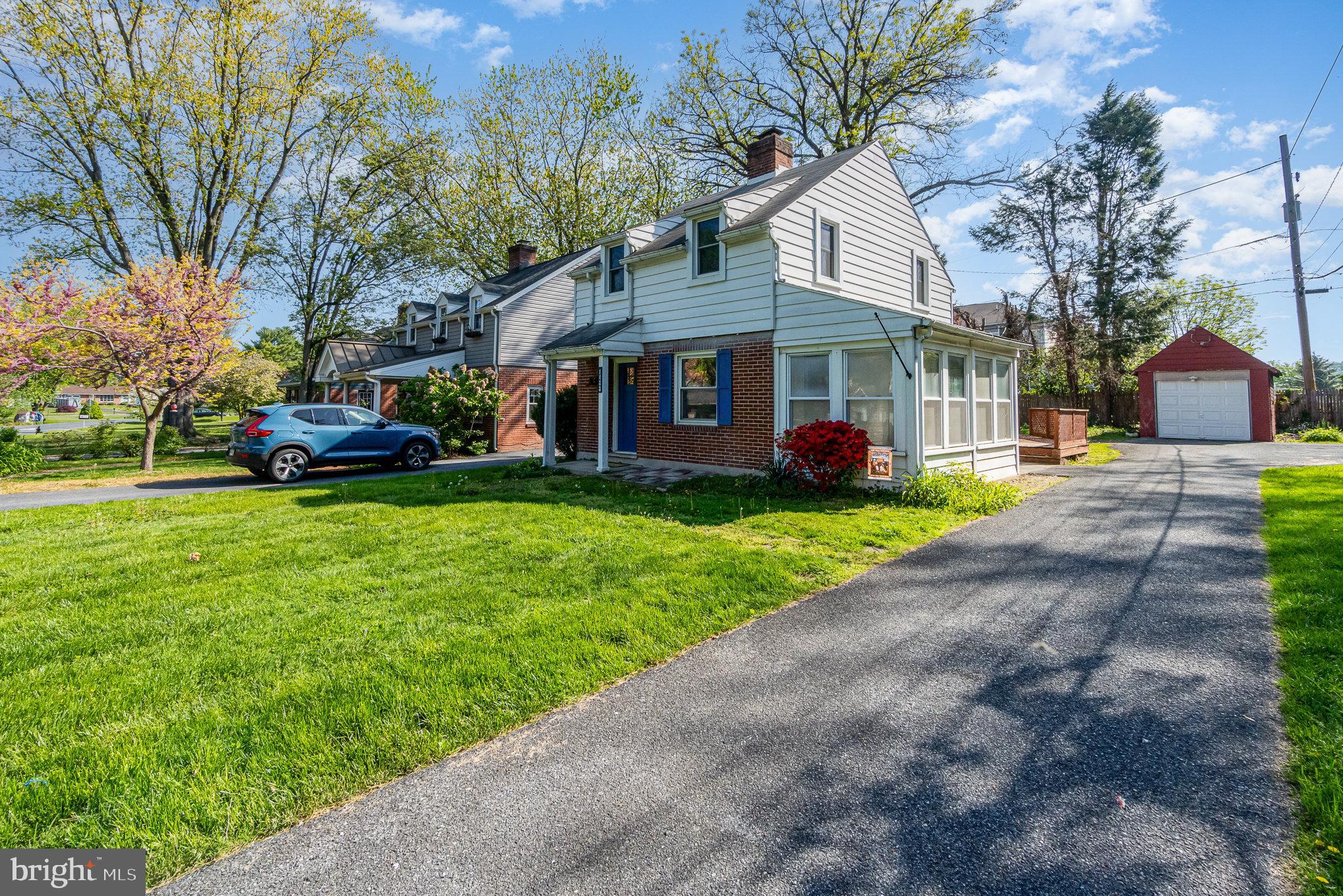 1433 GLEN MOORE CIRCLE