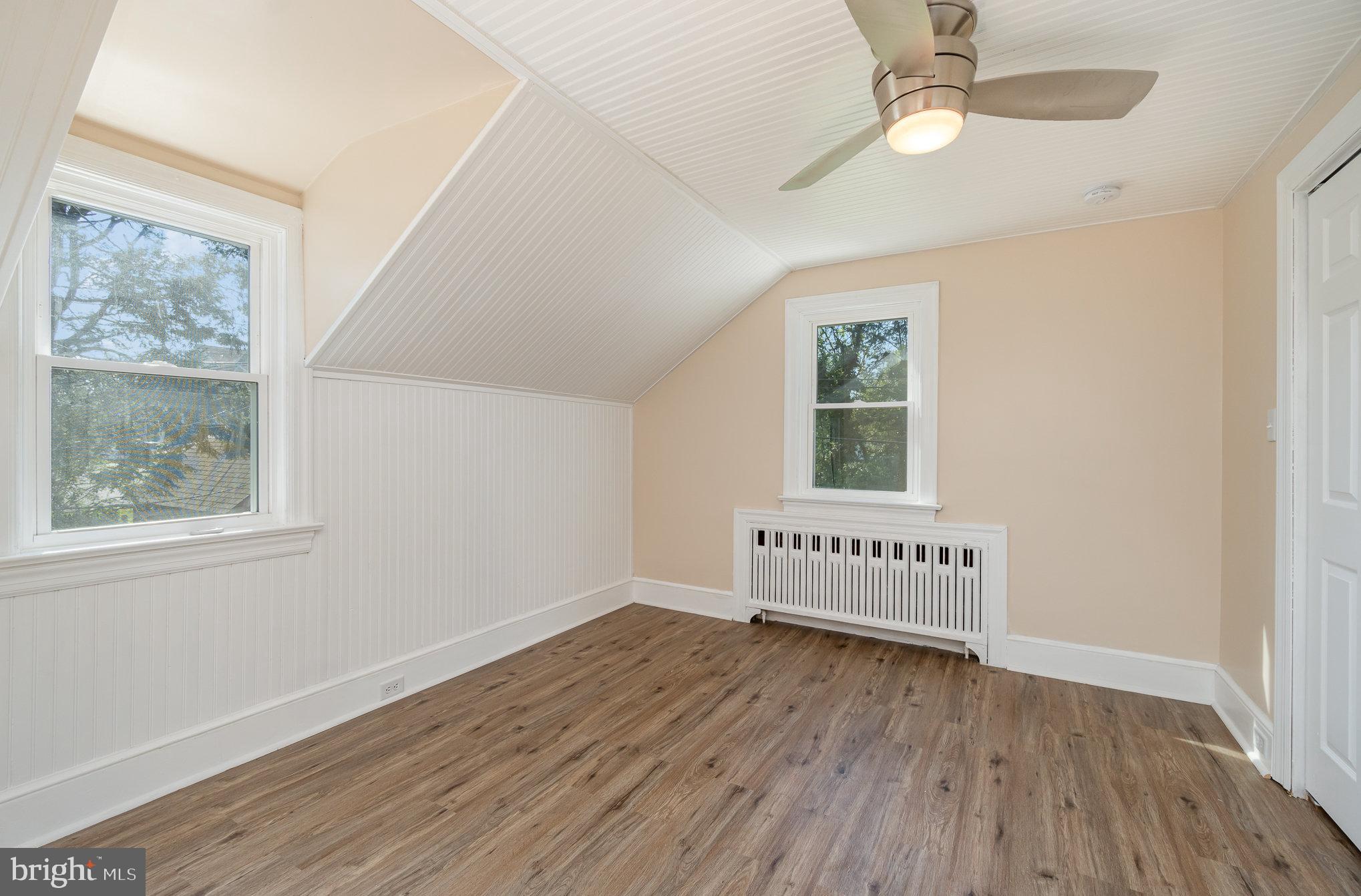 1433 GLEN MOORE CIRCLE