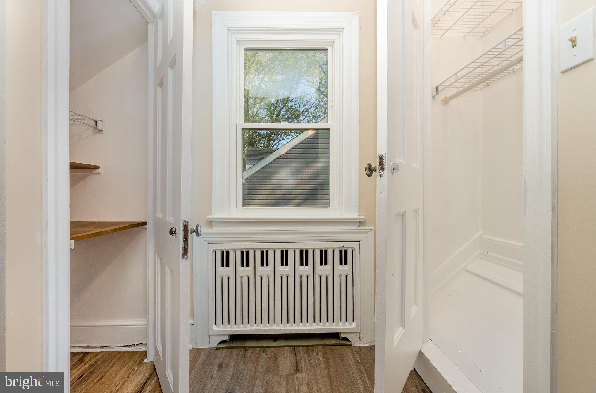 1433 GLEN MOORE CIRCLE