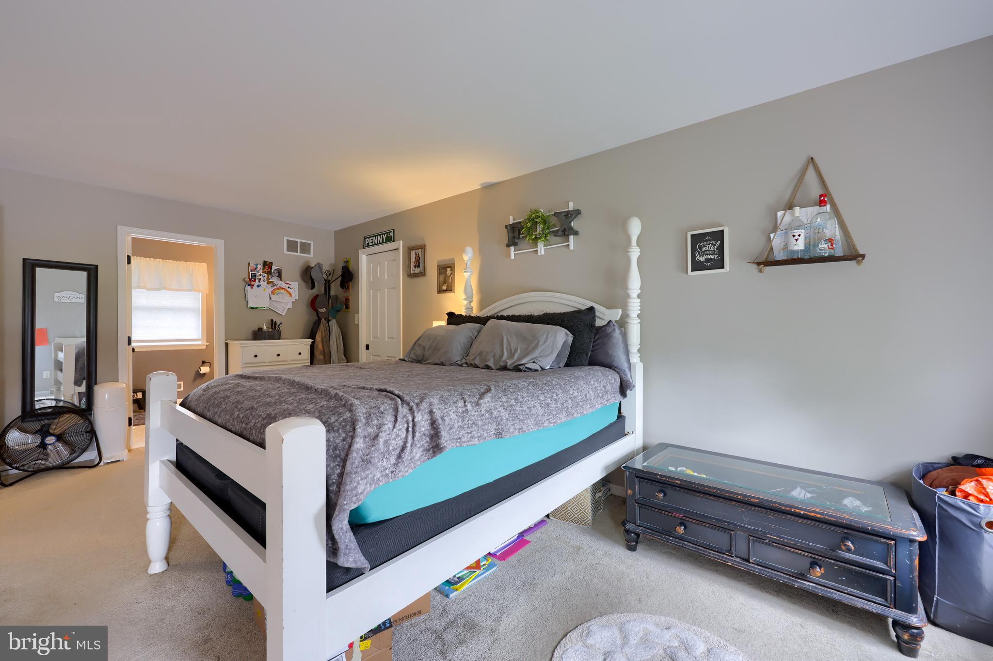 533 SPRING HOLLOW DRIVE