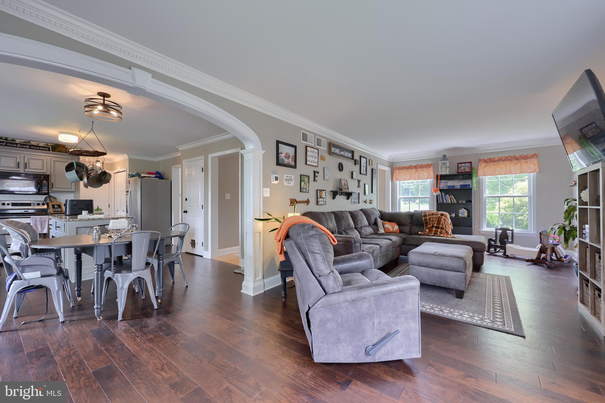 533 SPRING HOLLOW DRIVE