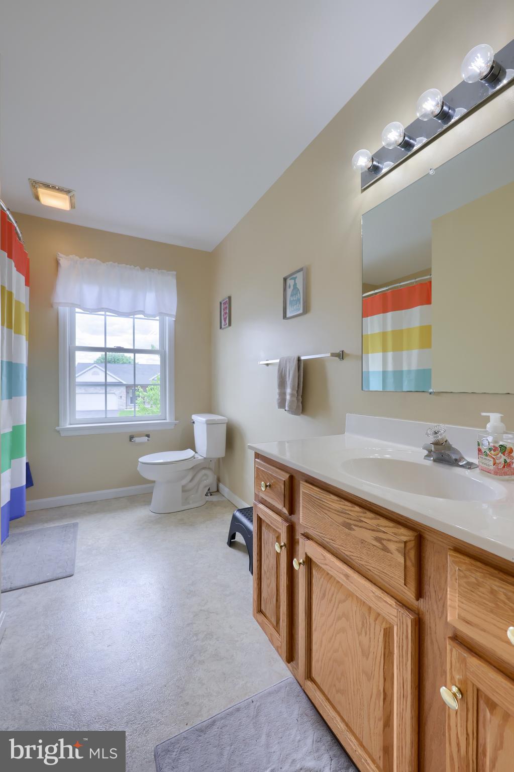 533 SPRING HOLLOW DRIVE