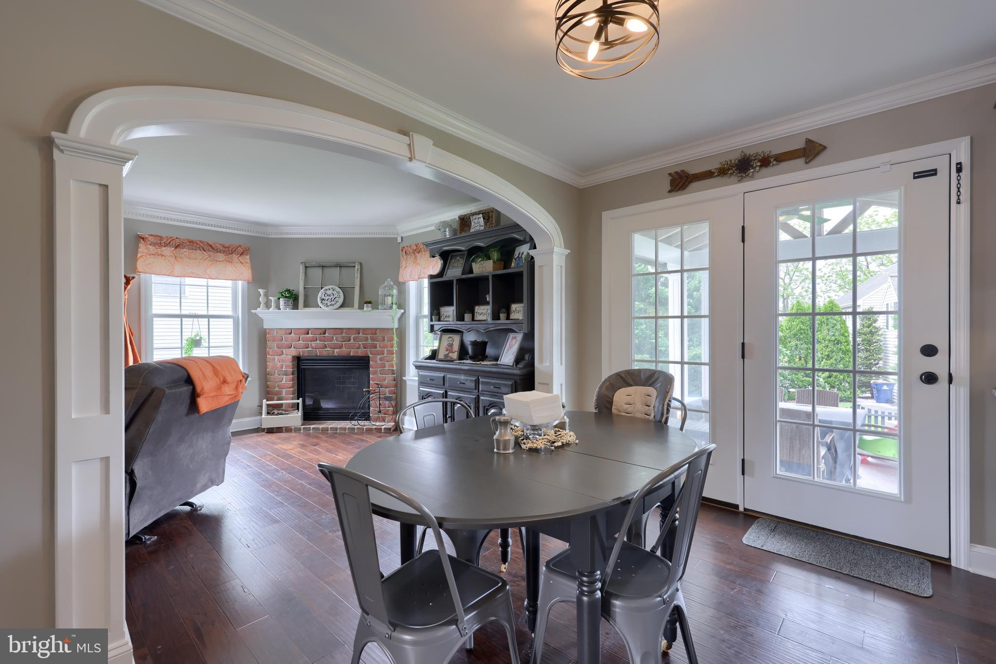 533 SPRING HOLLOW DRIVE