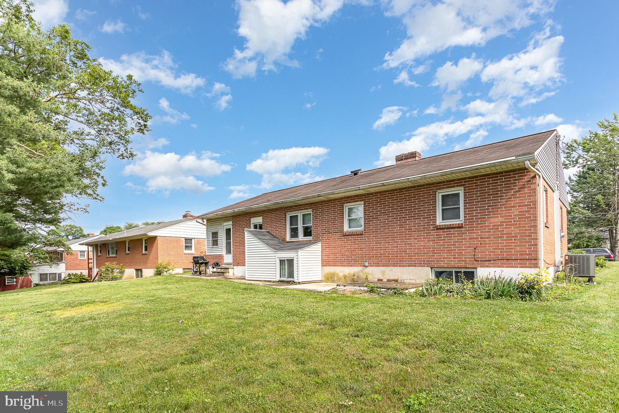 563 E HUMMELSTOWN STREET