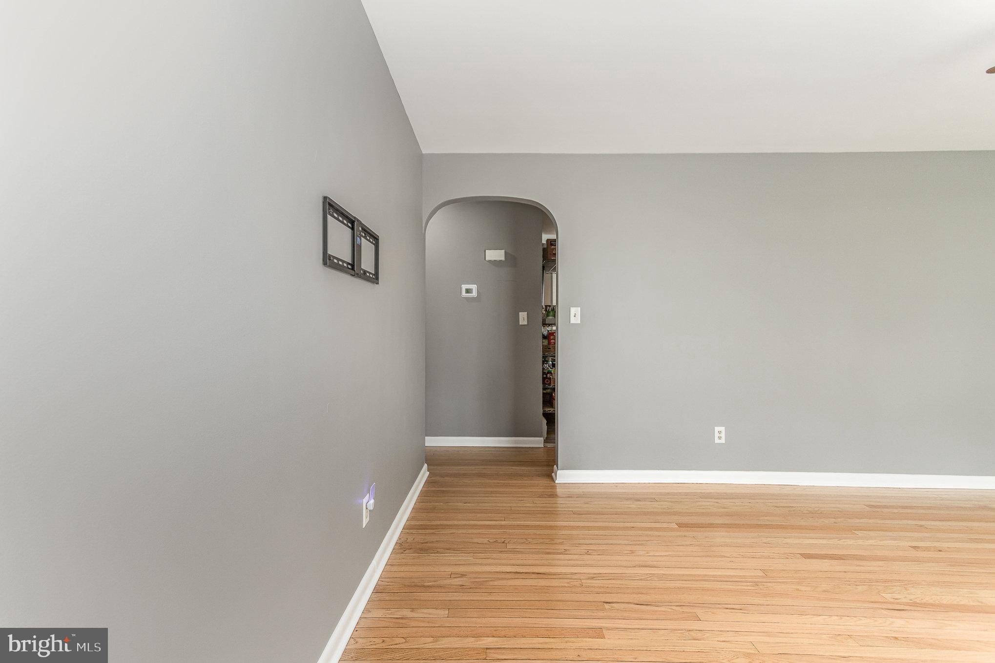 563 E HUMMELSTOWN STREET