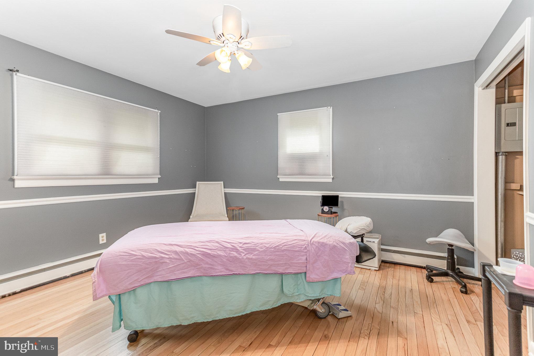 563 E HUMMELSTOWN STREET