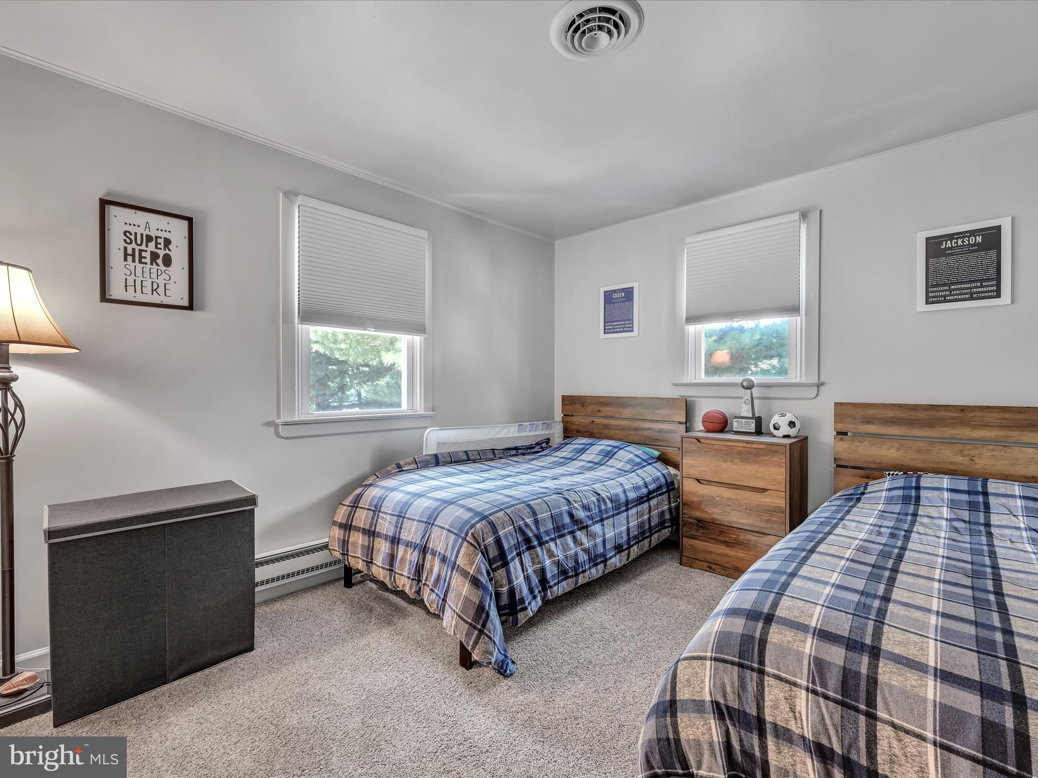 242 BUTTONWOOD DRIVE