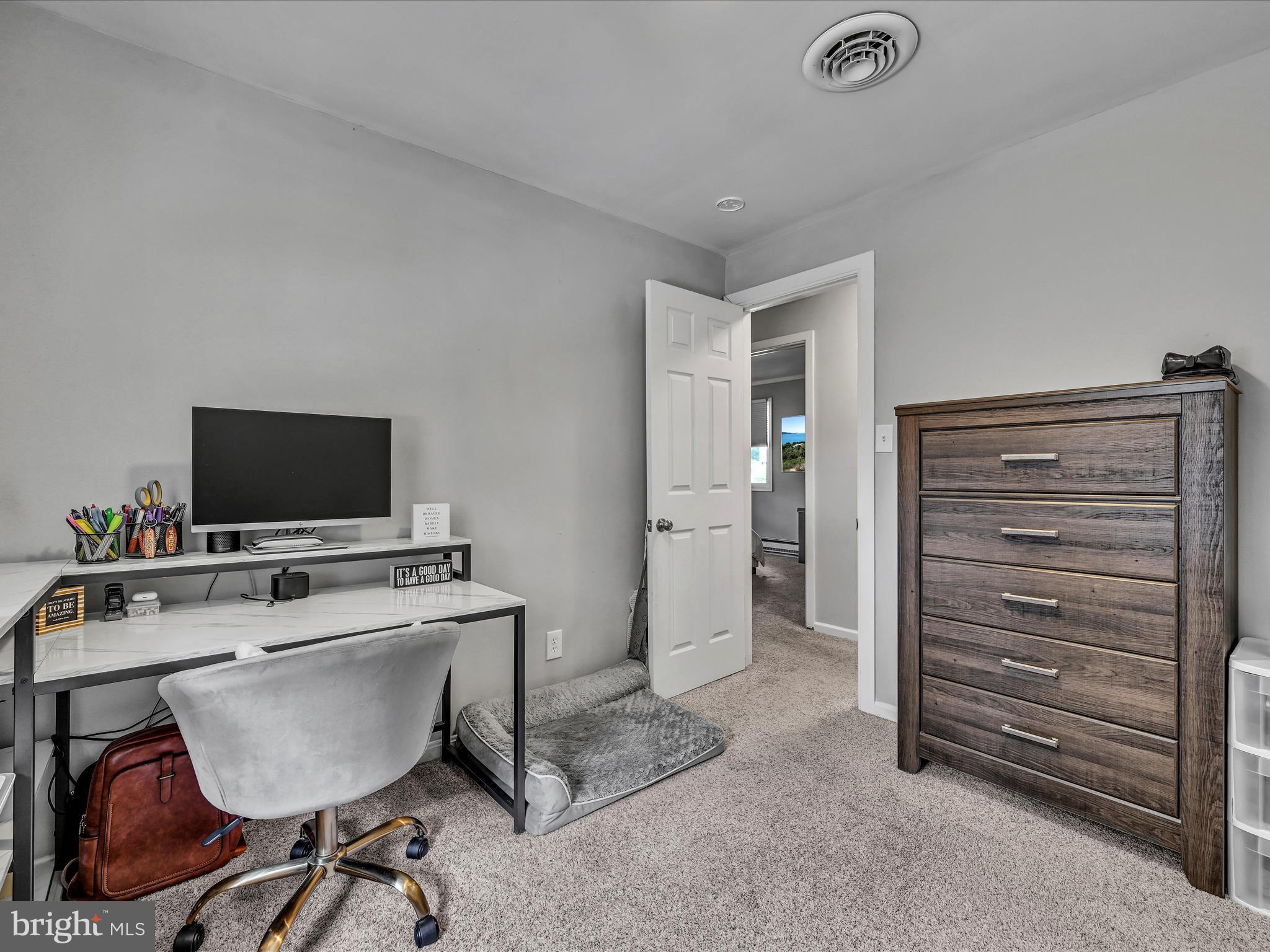 242 BUTTONWOOD DRIVE