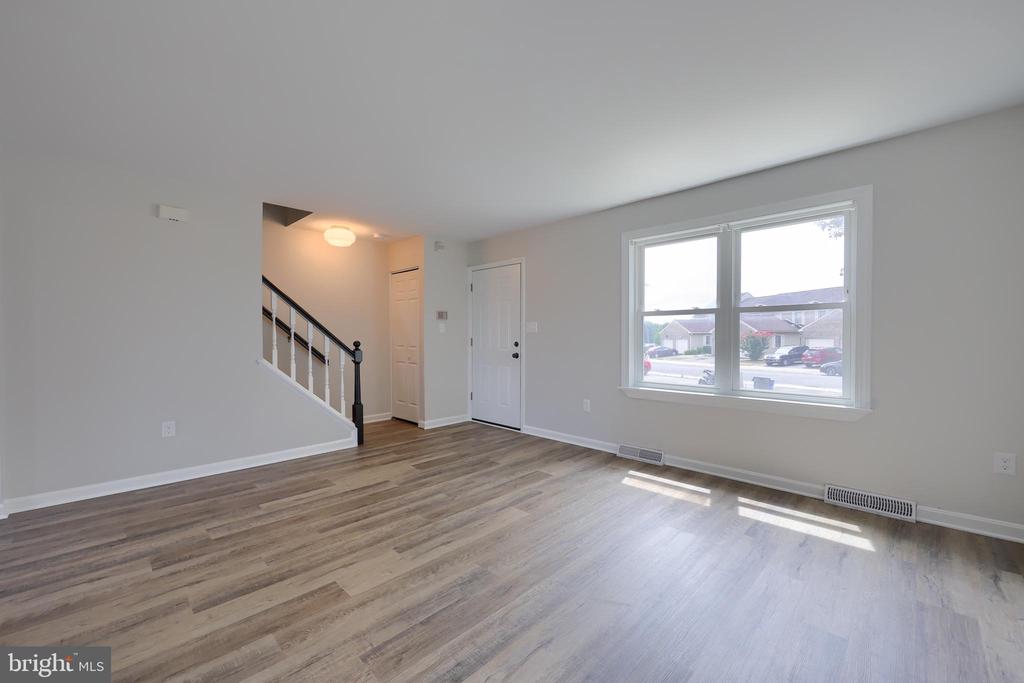 6541 HOLLOW DRIVE