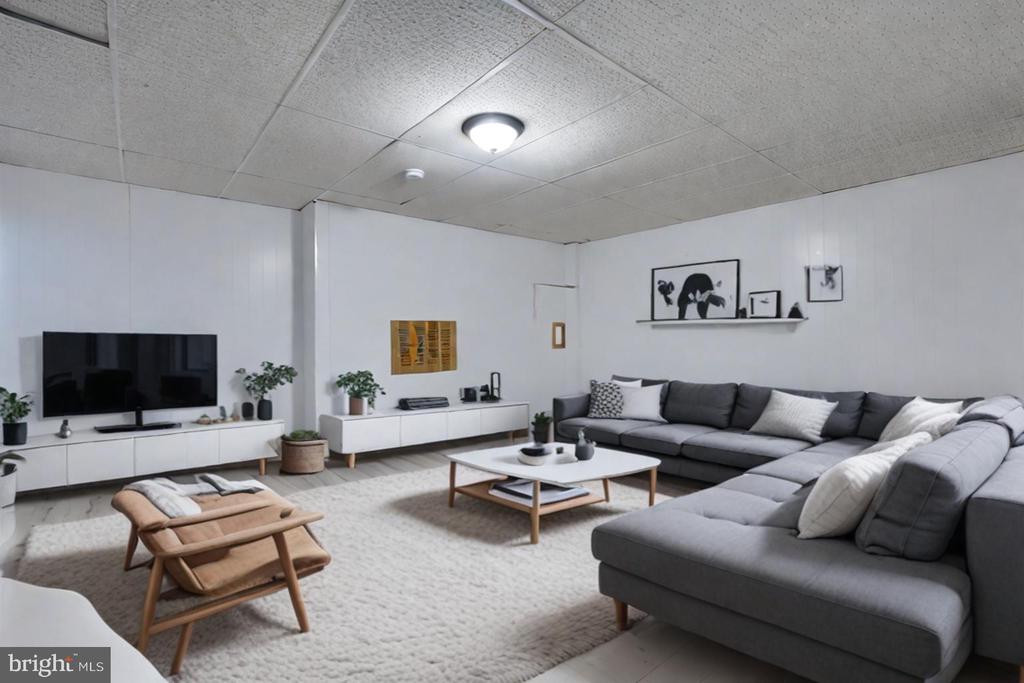 6541 HOLLOW DRIVE
