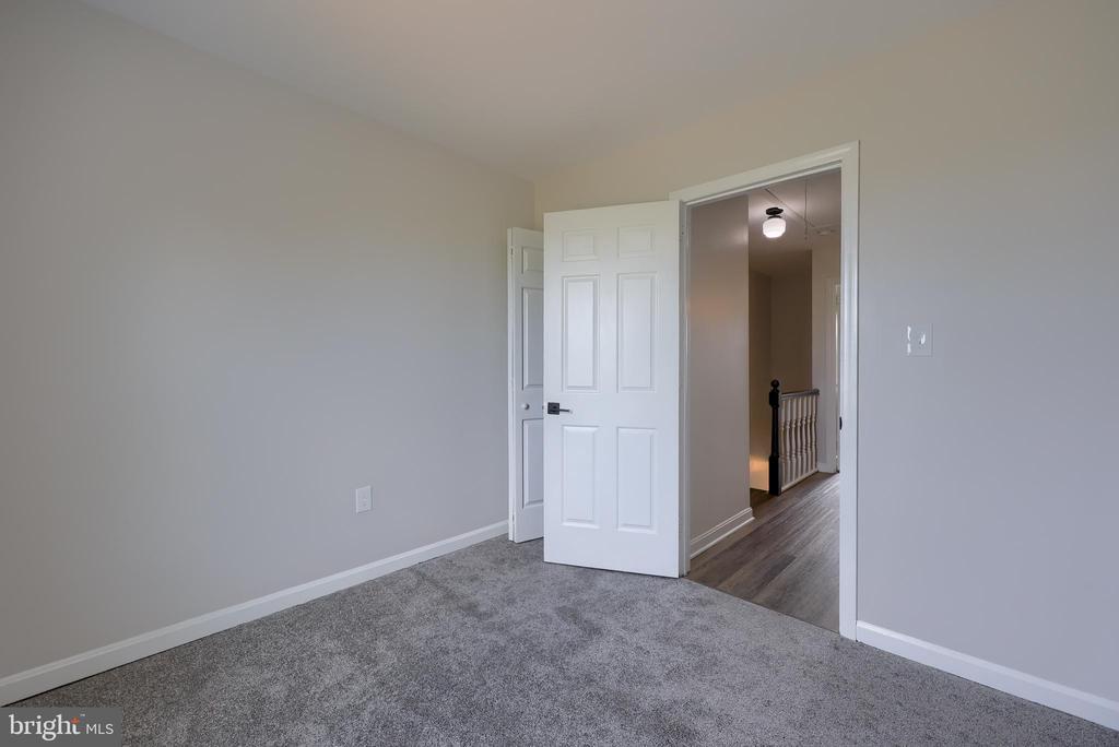6541 HOLLOW DRIVE