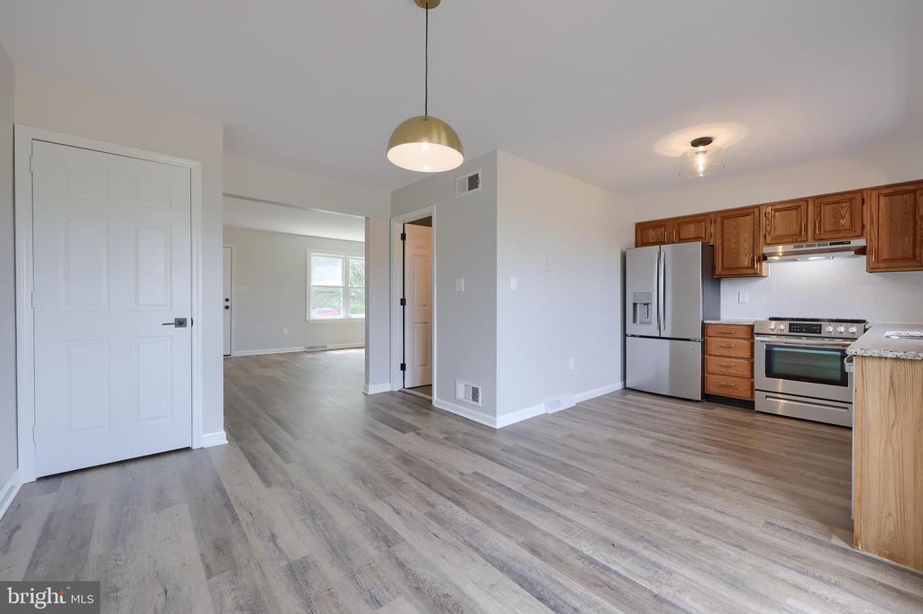 6541 HOLLOW DRIVE