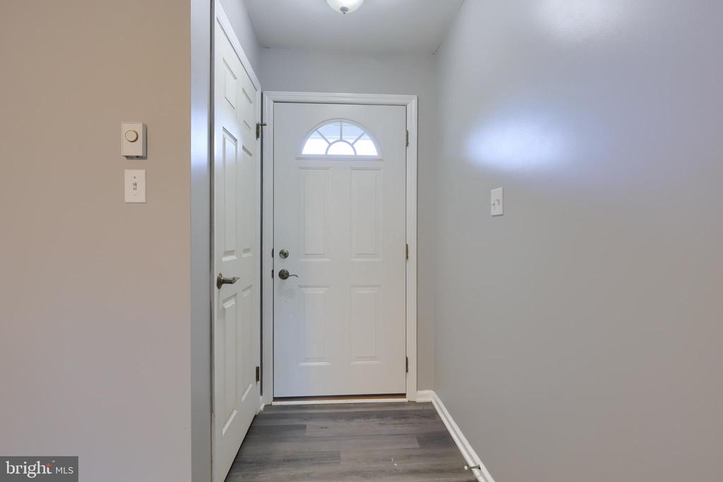 11 BRANSTOCK COURT