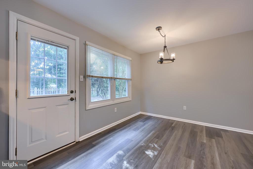 11 BRANSTOCK COURT