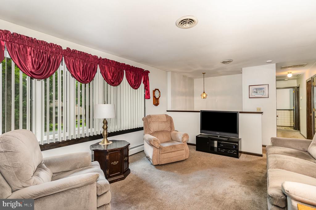 35 POPLAR LANE