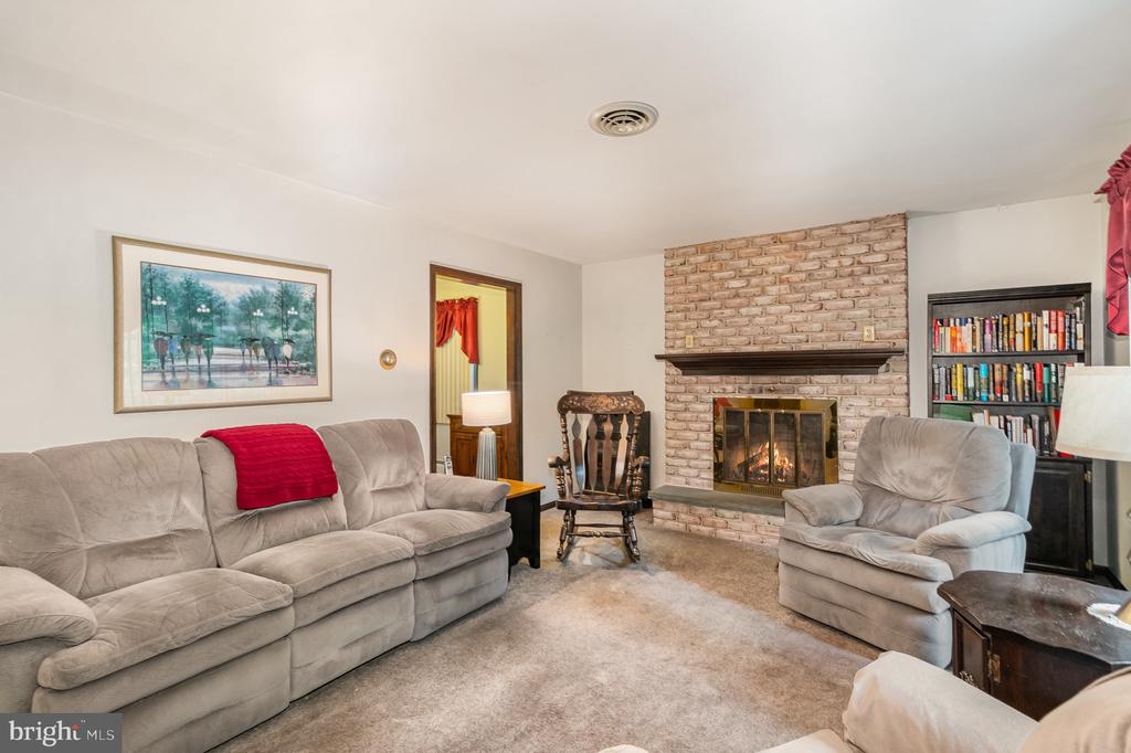 35 POPLAR LANE
