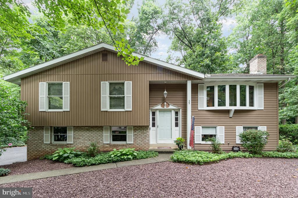 35 POPLAR LANE