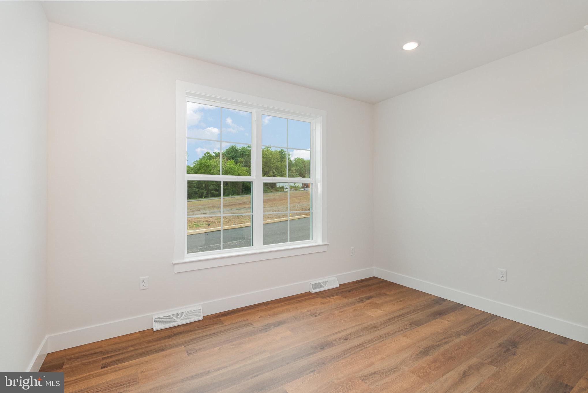 218 RINGNECK CIRCLE