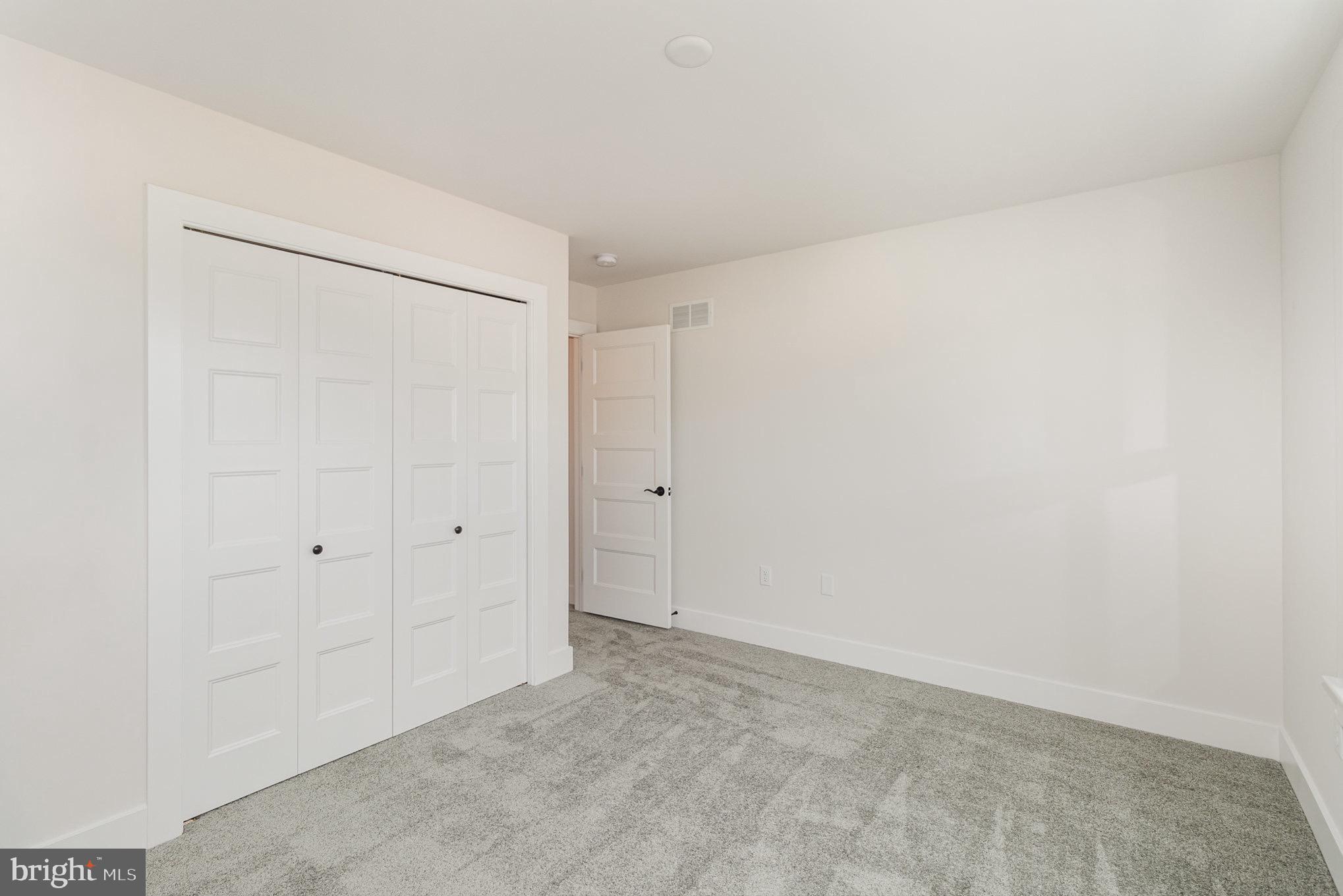 218 RINGNECK CIRCLE