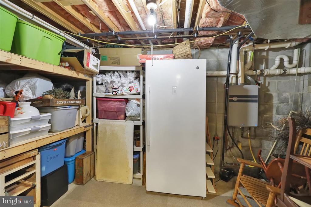 8 SILVER DRIVE
