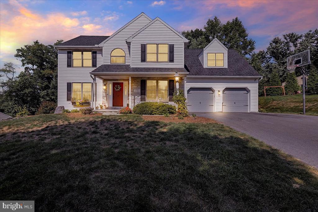 8 SILVER DRIVE