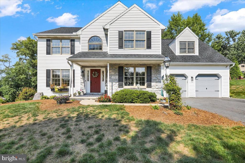 8 SILVER DRIVE
