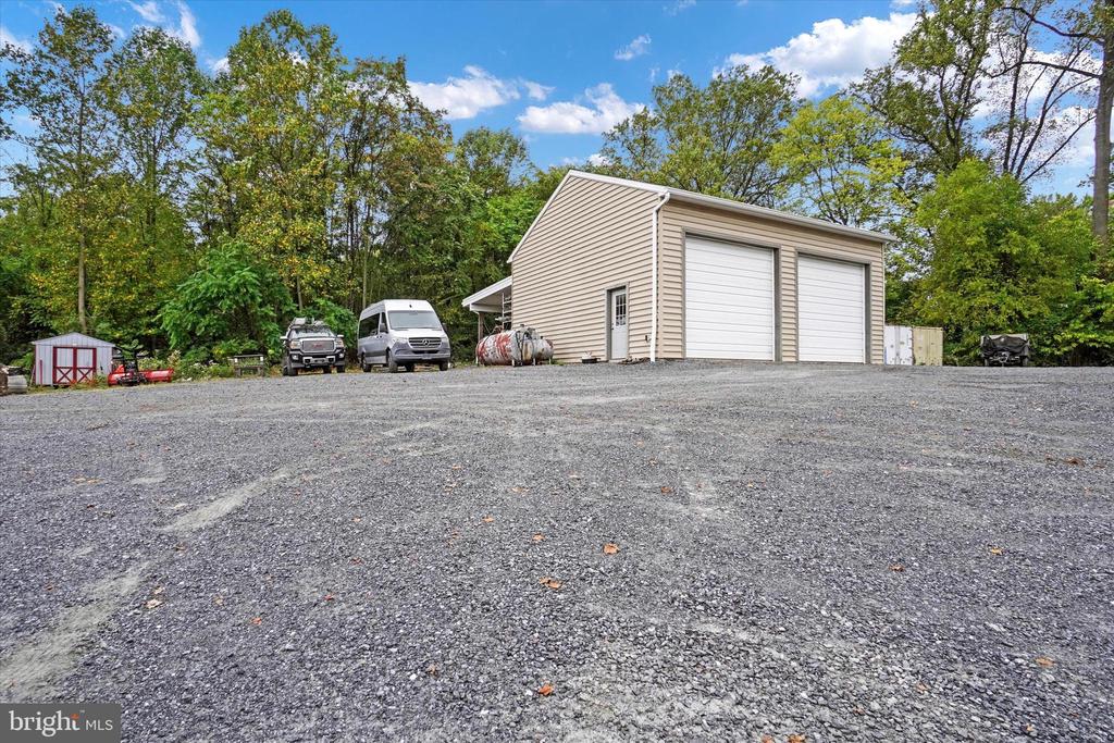 1732 TURNPIKE ROAD