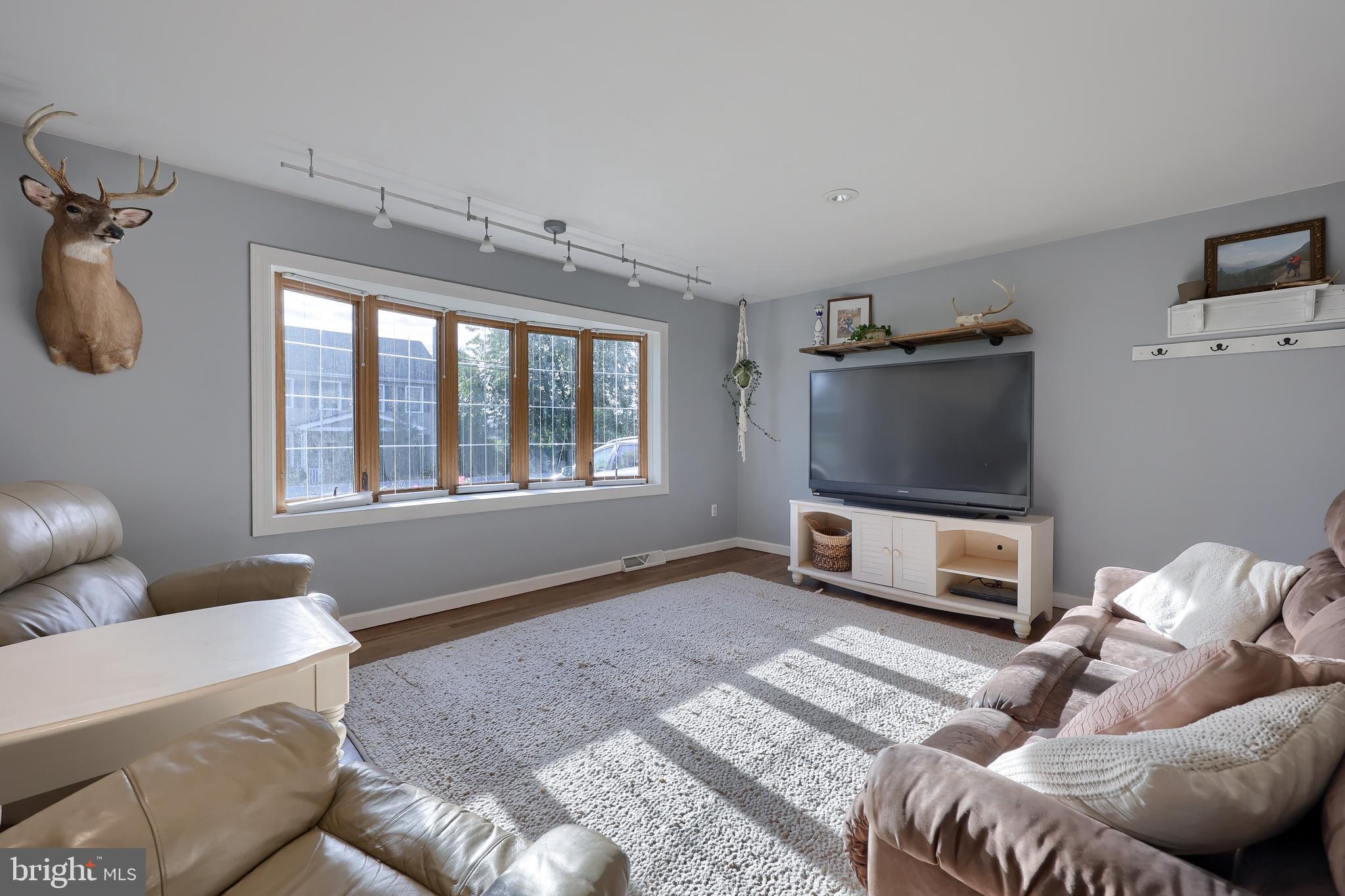 1022 ANDERSON FERRY ROAD