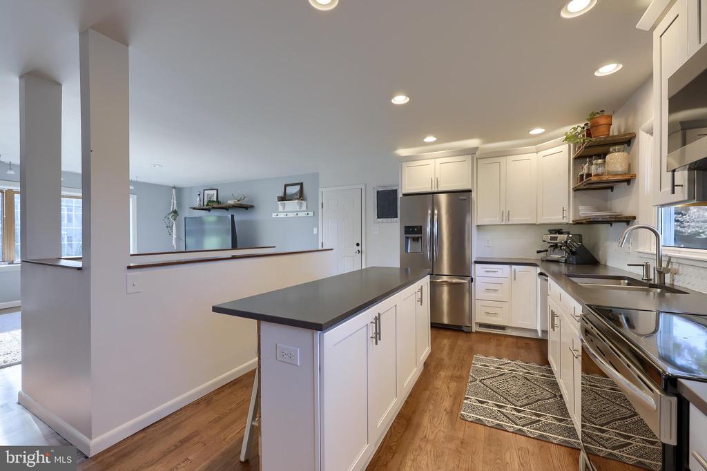 1022 ANDERSON FERRY ROAD