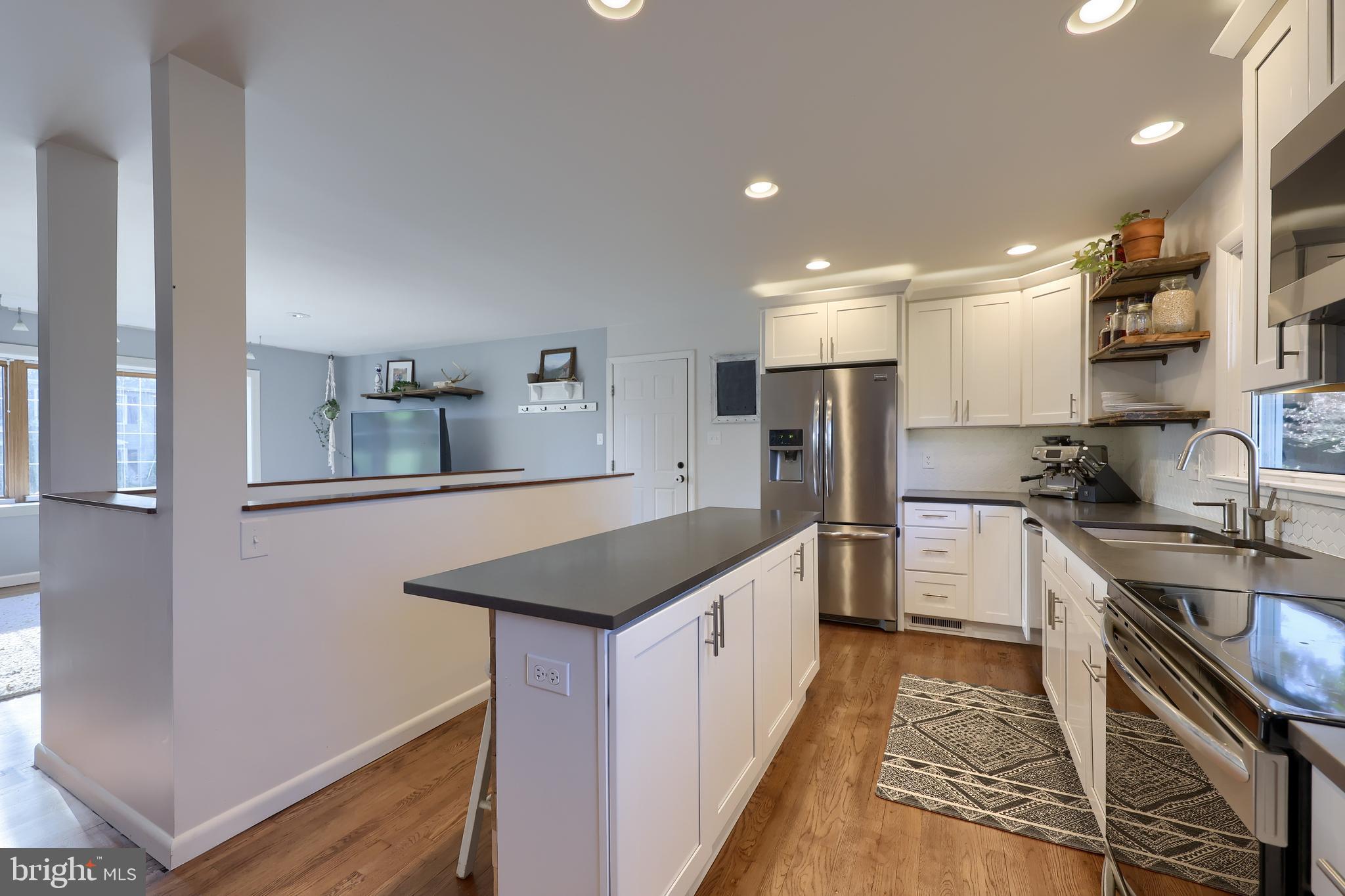 1022 ANDERSON FERRY ROAD