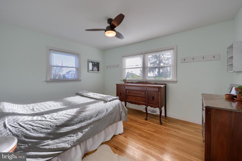 1022 ANDERSON FERRY ROAD