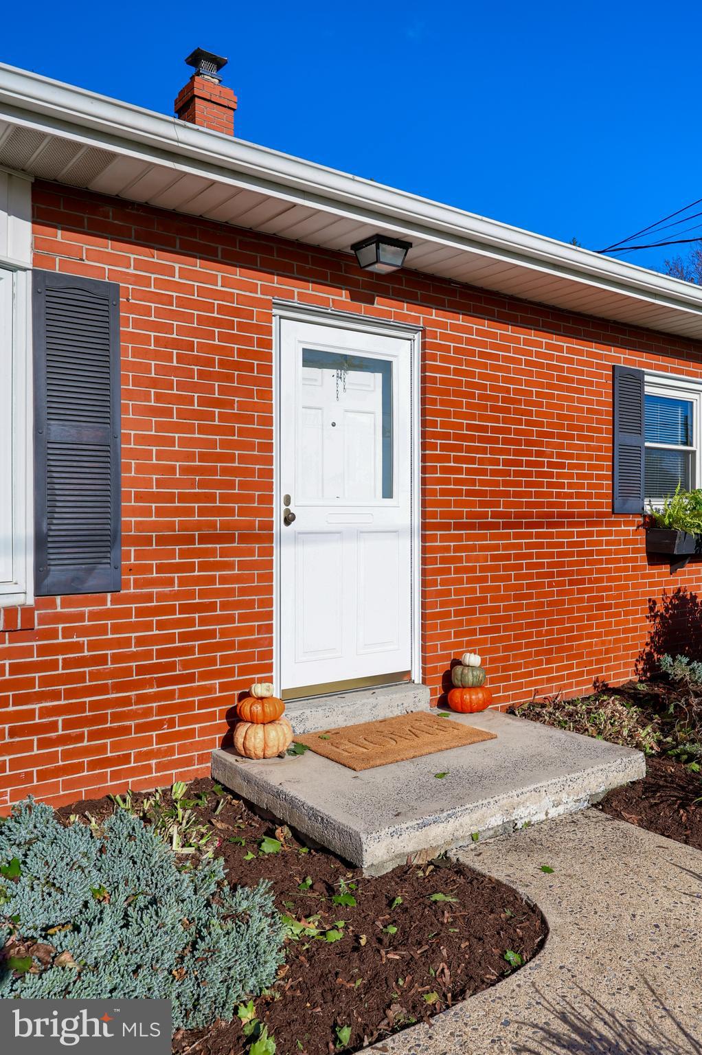 1022 ANDERSON FERRY ROAD